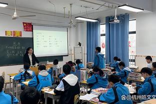 迪文岑佐：与勇士队友还保持着联系 期待周五与他们的比赛